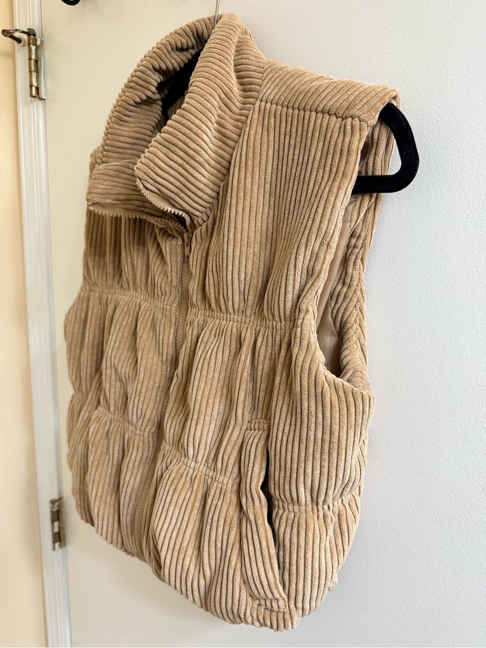 CALI 1850 Corduroy Cropped Puffer Vest Tan Beige Size M - Picture 8 of 11